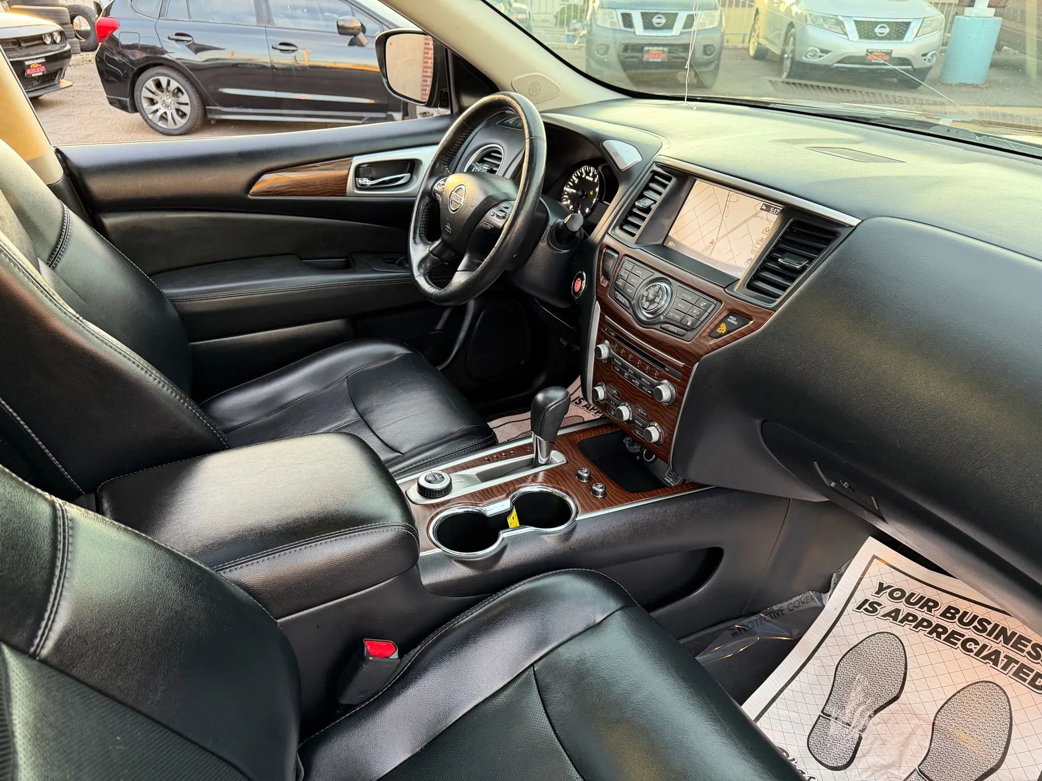 Used 2018 Nissan Pathfinder Platinum w/ Cargo Package image 21