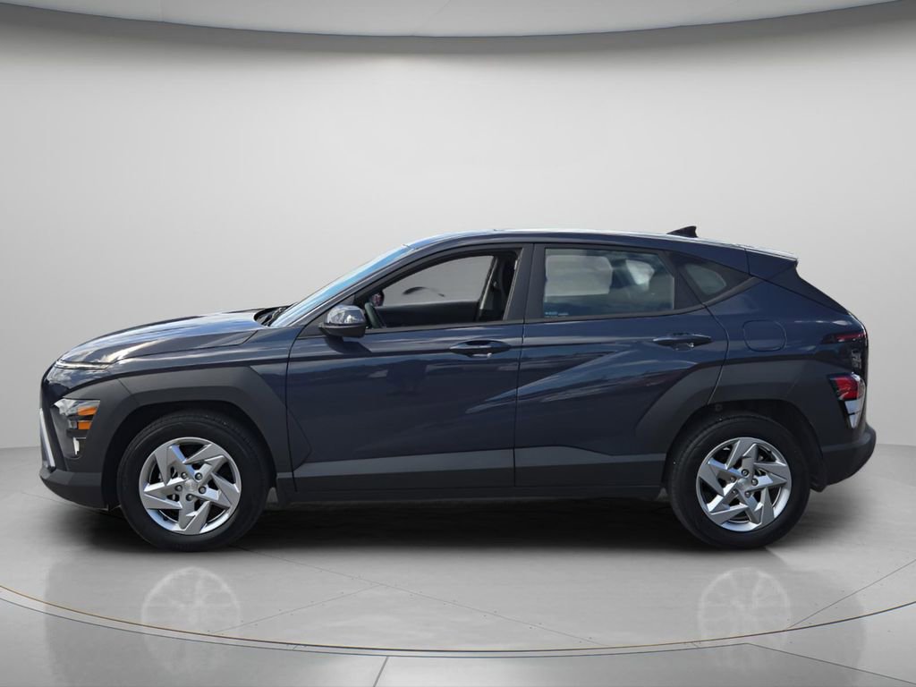 Certified 2024 Hyundai Kona SE image 3
