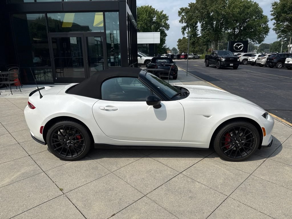 Certified 2022 MAZDA MX-5 Miata Club w/ Brembo/BBS Recaro Package RWD image 5