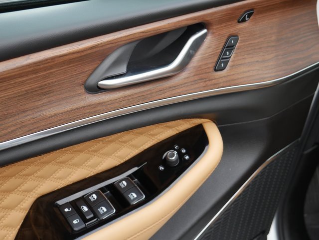 Used 2024 Jeep Grand Cherokee L Summit image 17