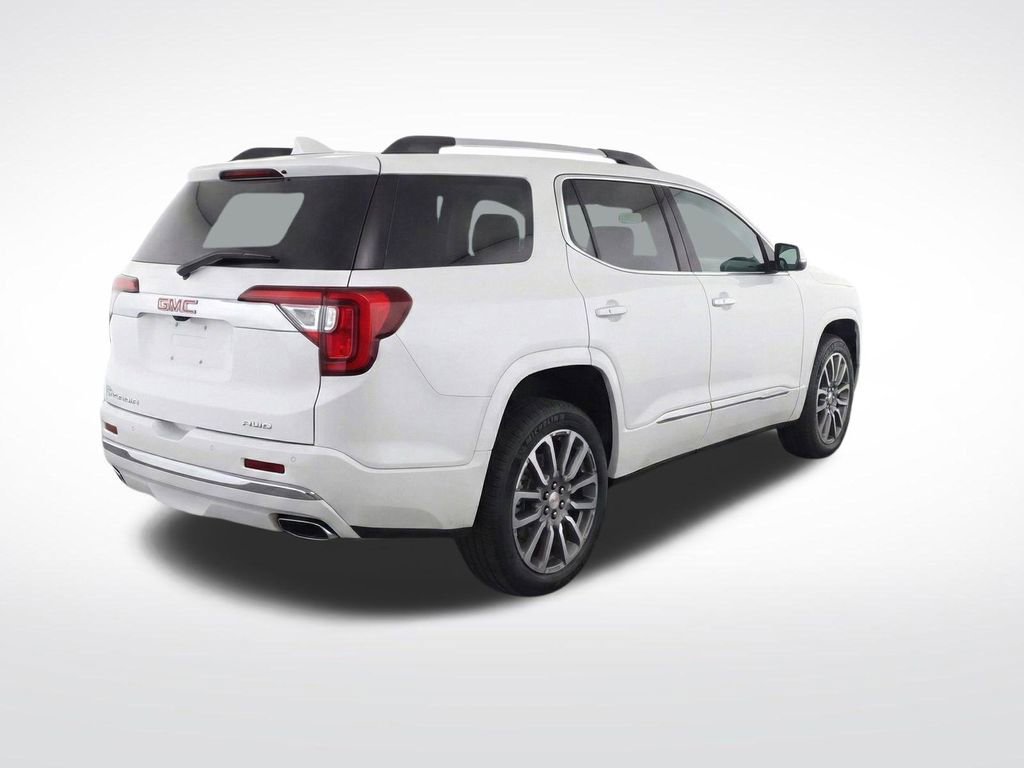 Used 2023 GMC Acadia Denali w/ Denali Ultimate Package image 3