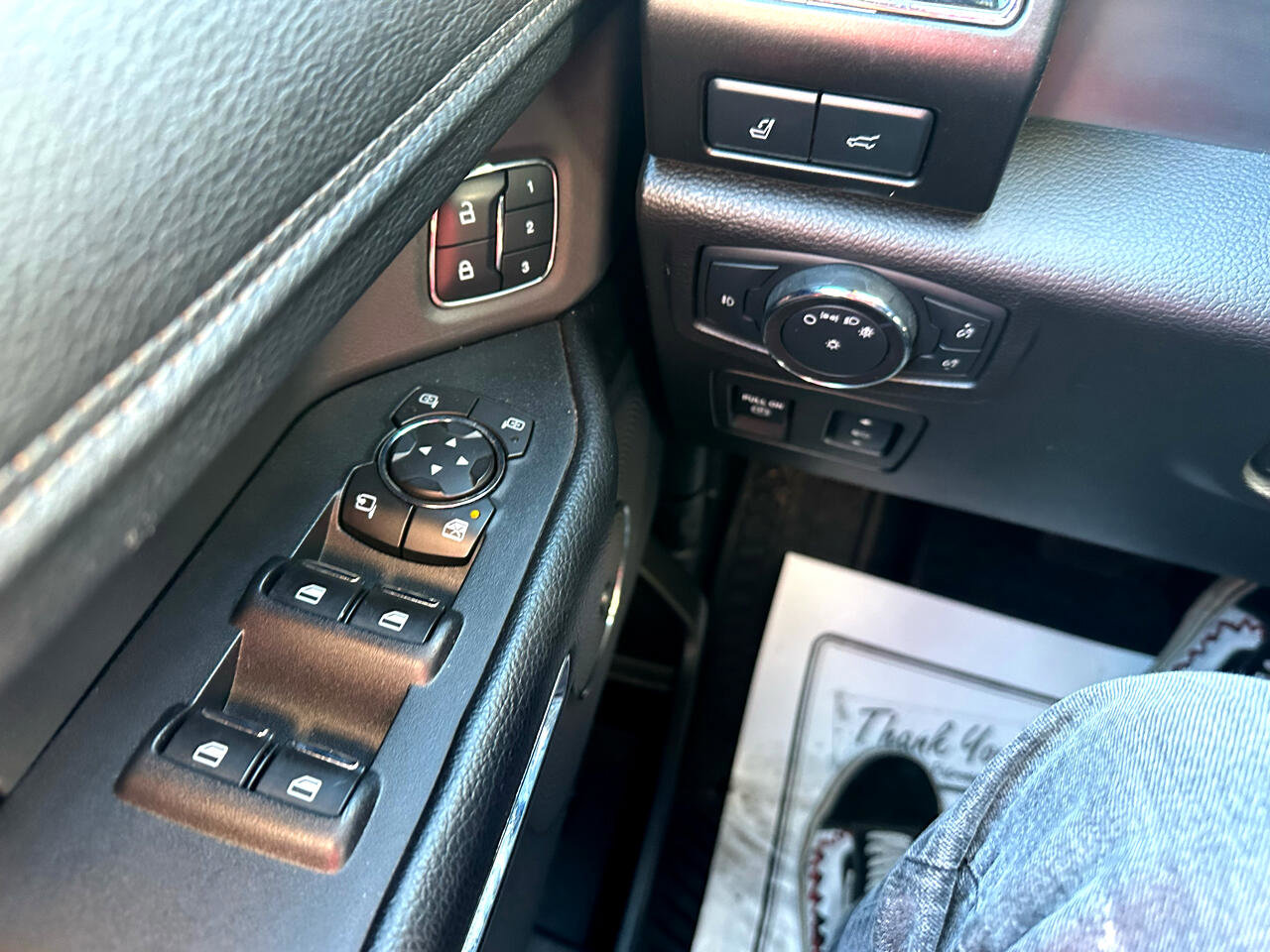 Used 2018 Ford Expedition Limited image 24