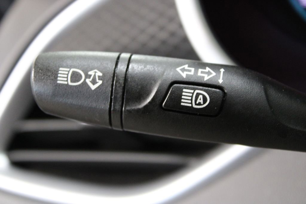 Used 2024 Chevrolet Malibu LT image 36