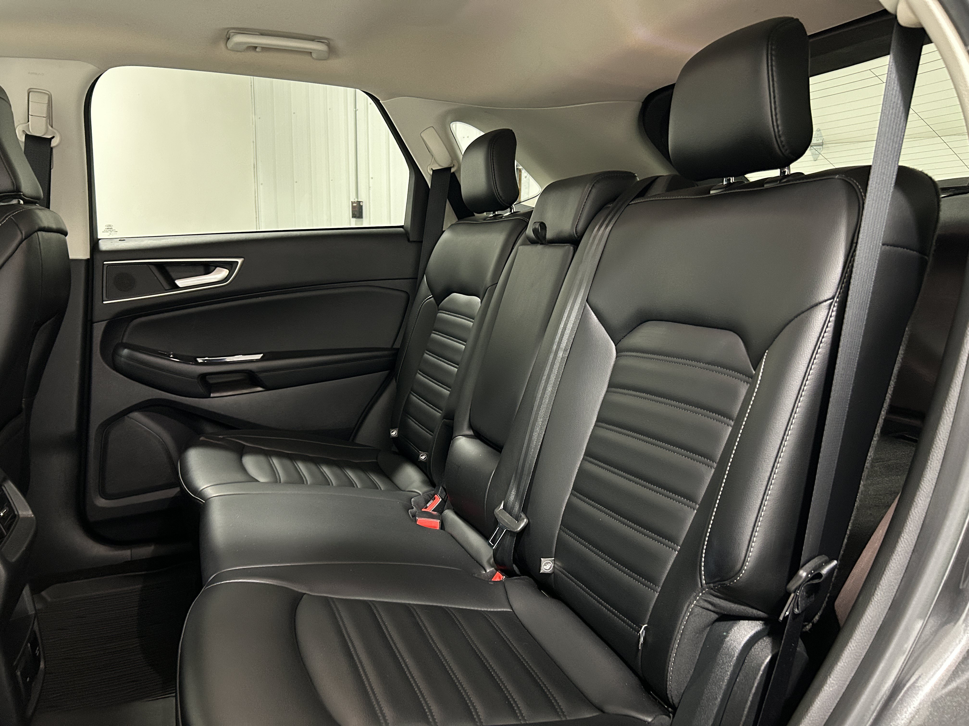 Used 2020 Ford Edge SEL w/ Convenience Package AWD/4WD image 28