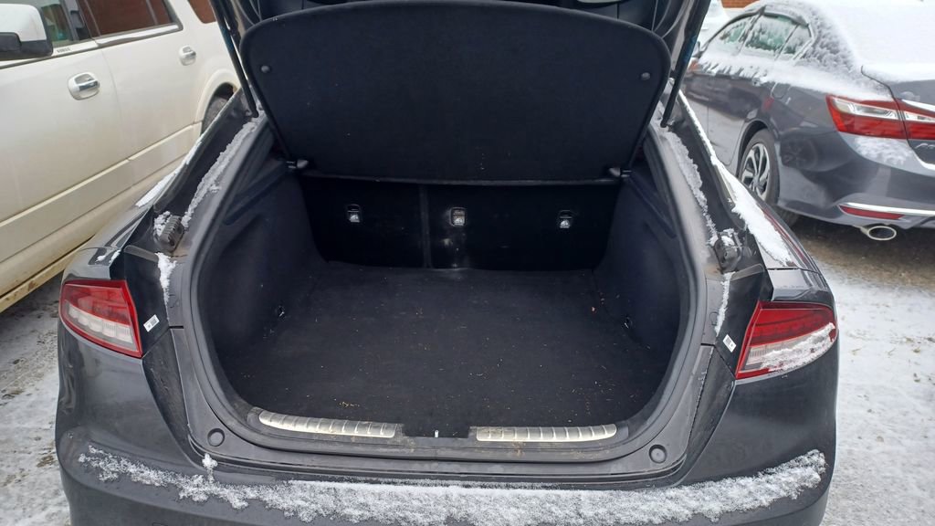 Used 2023 Kia Stinger GT-Line w/ Sun & Sound Package image 8