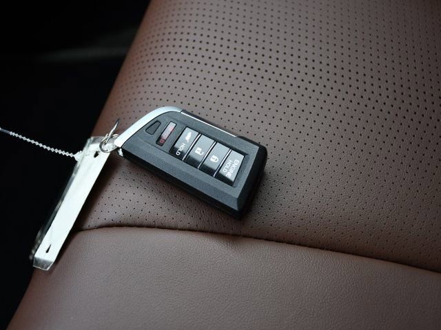 Certified 2026 Acura MDX w/ Technology Package image 15