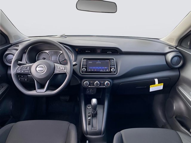 Certified 2025 Nissan Kicks Play S image 15