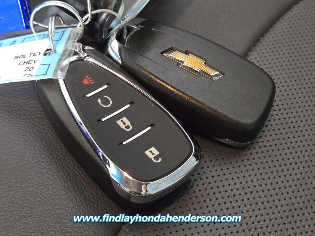 Used 2020 Chevrolet Bolt Premier w/ Infotainment Package FWD image 30
