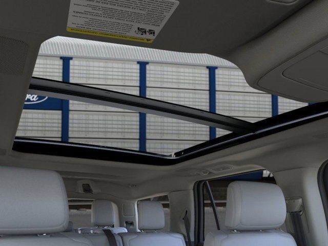 New 2025 Ford Expedition Platinum w/ Driver's Package image 22