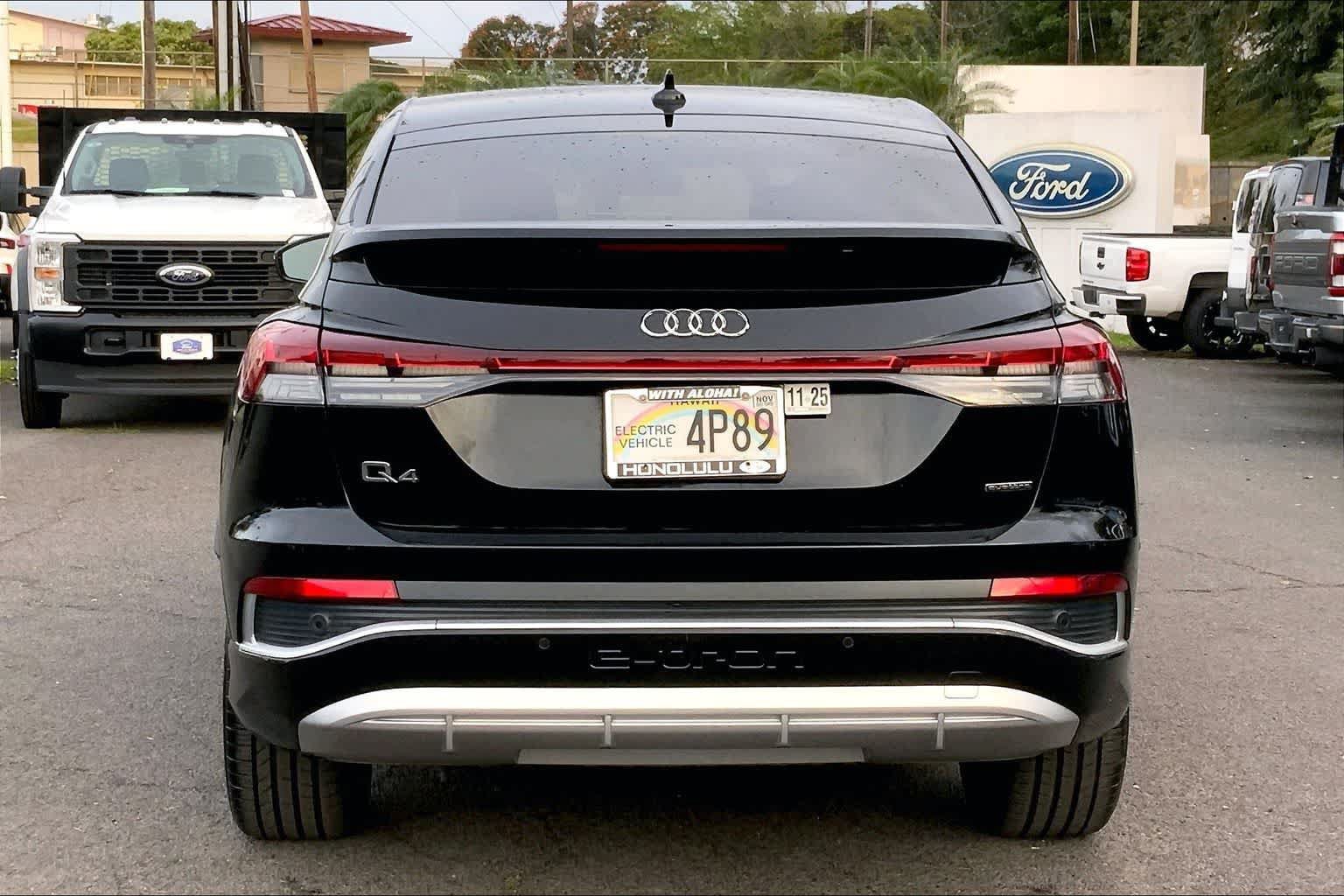 Used 2024 Audi Q4 e-tron Premium AWD/4WD image 5