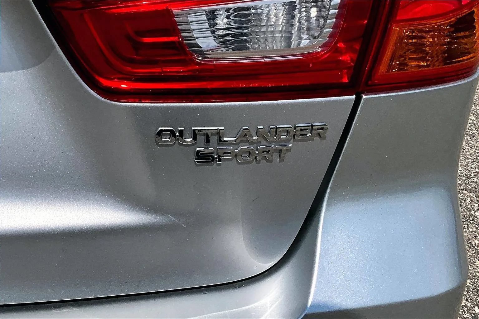 Used 2019 Mitsubishi Outlander Sport ES FWD image 24