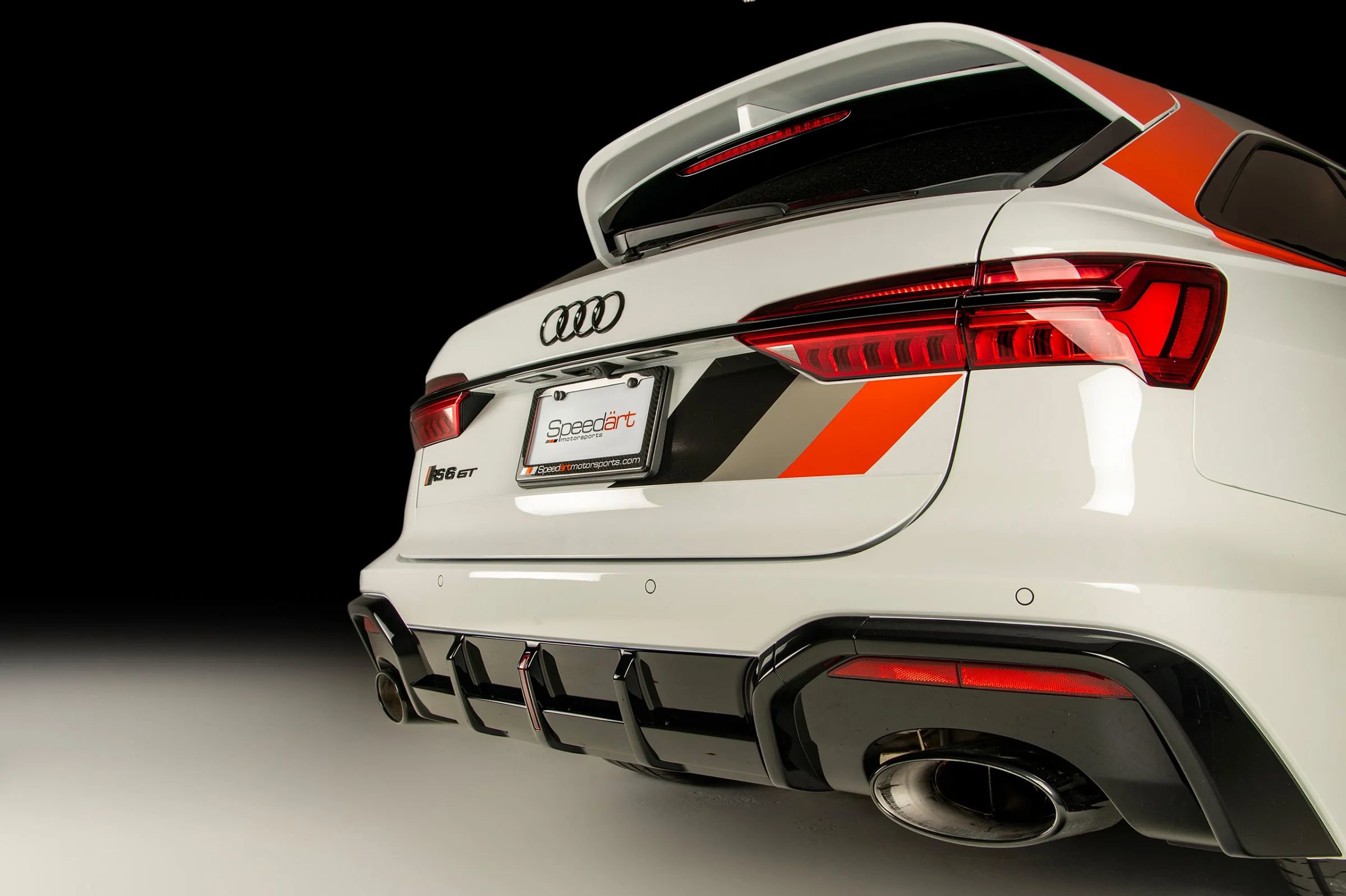 Used 2025 Audi RS 6 performance image 19