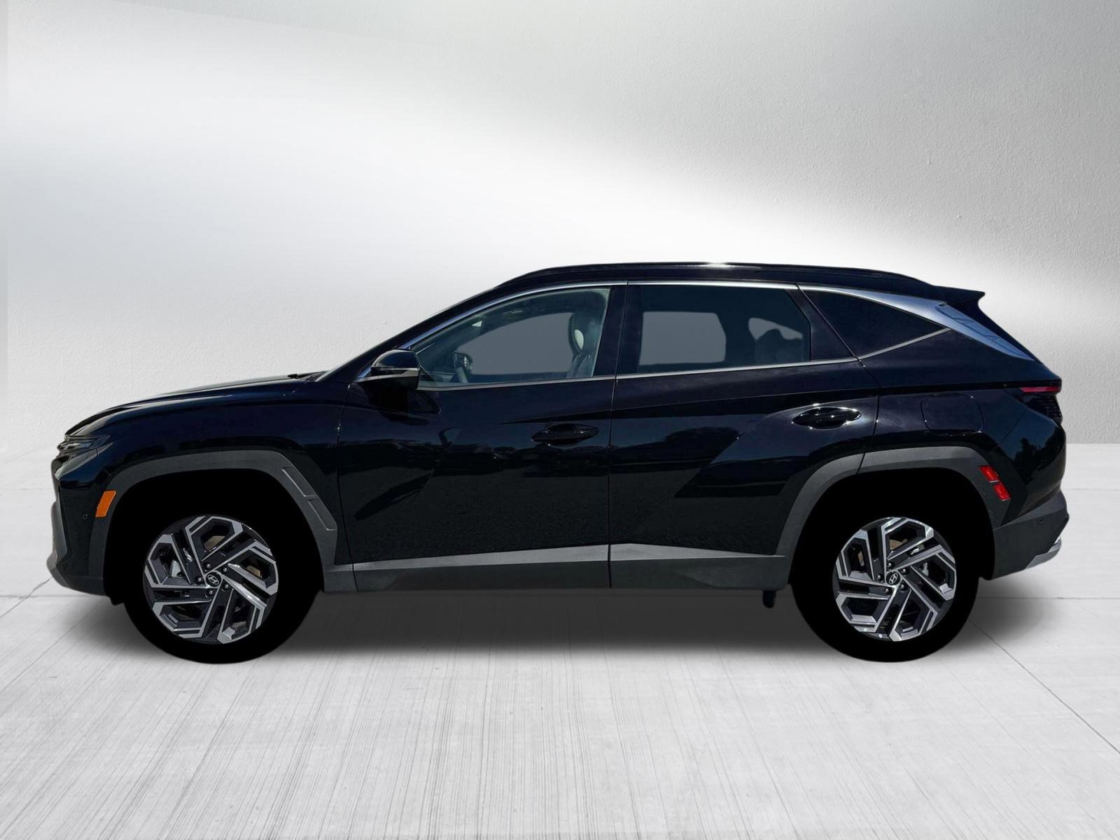 New 2026 Hyundai Tucson Limited image 3