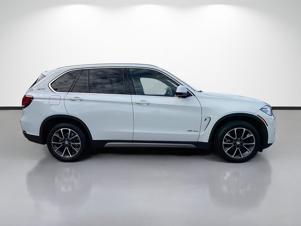 Used 2017 BMW X5 xDrive40e image 2
