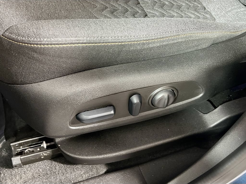 Used 2024 Chevrolet Equinox LT AWD/4WD image 17