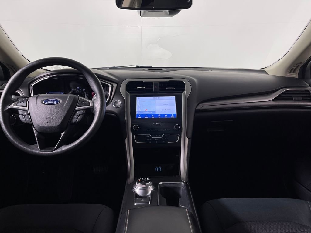 Used 2020 Ford Fusion SE image 14
