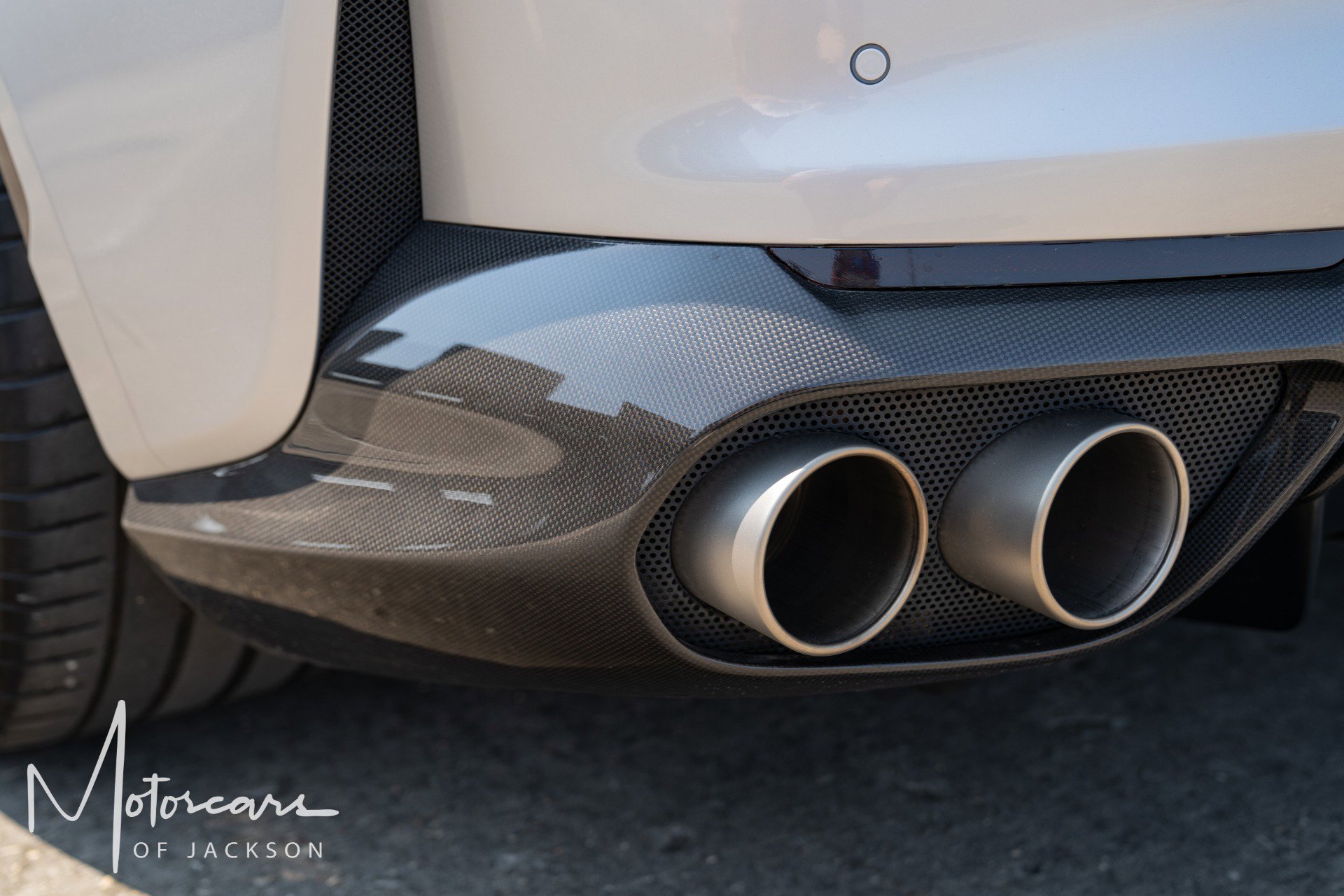 Used 2022 Ferrari 812 GTS image 32