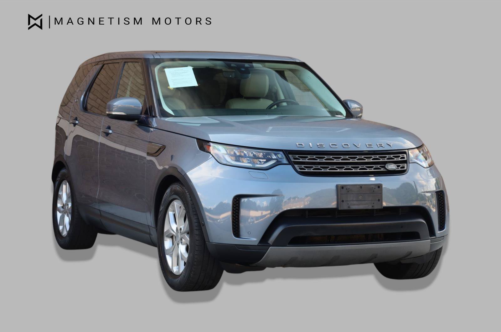 Used 2019 Land Rover Discovery SE AWD/4WD image 6