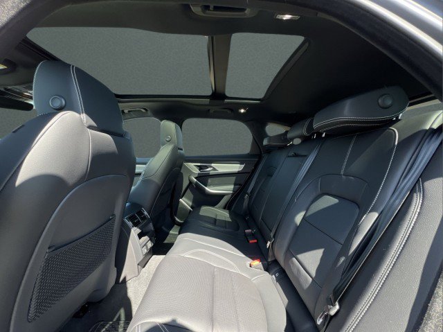 New 2026 Jaguar F-PACE R-Dynamic S image 16