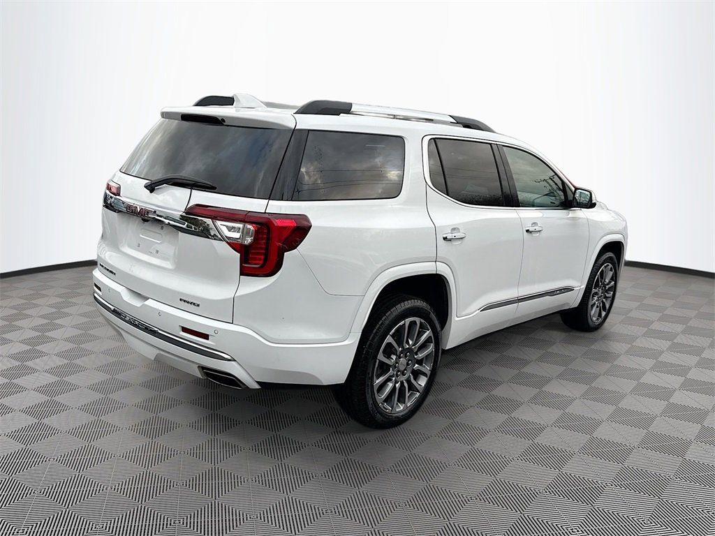 Used 2023 GMC Acadia Denali image 6