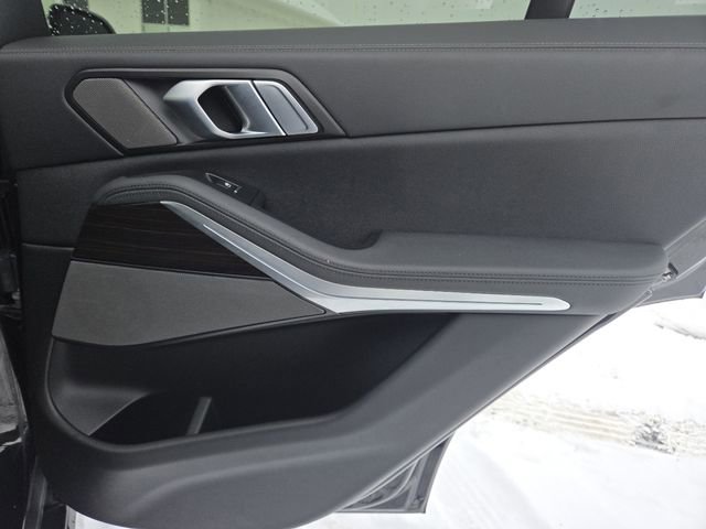 Used 2021 BMW X5 xDrive40i w/ Premium Package image 30