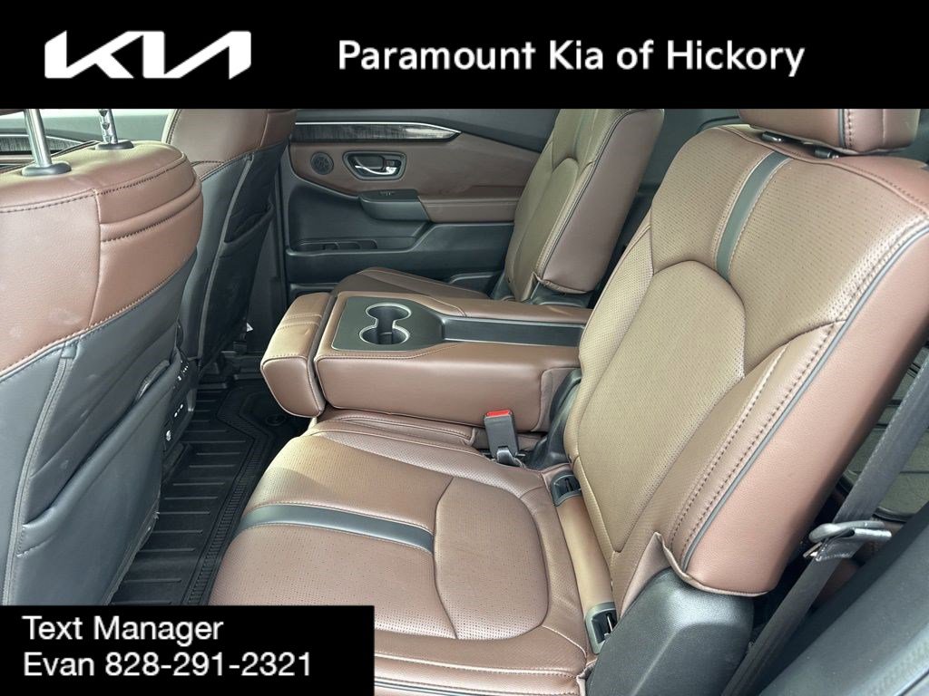 Used 2025 Honda Pilot Elite image 17