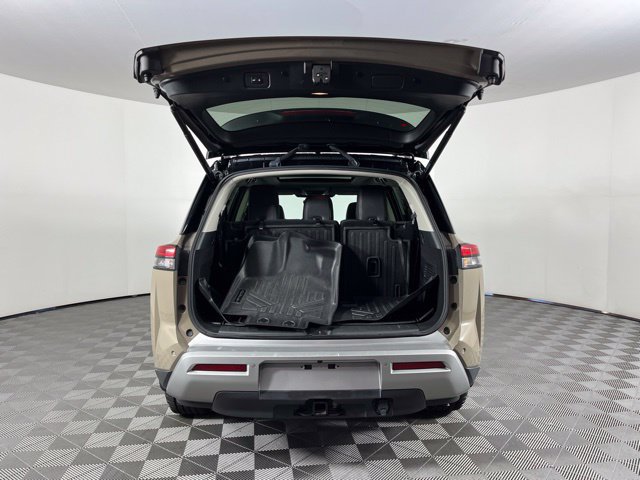 Used 2023 Nissan Pathfinder Platinum w/ Cargo Package AWD/4WD image 53