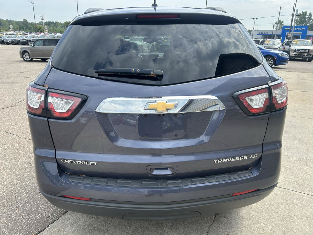 Used 2013 Chevrolet Traverse LS FWD image 6