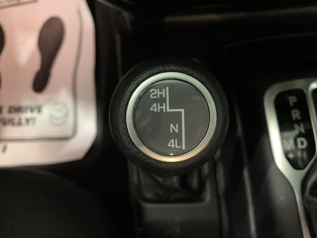 Used 2019 Jeep Wrangler Unlimited Sport S AWD/4WD image 24