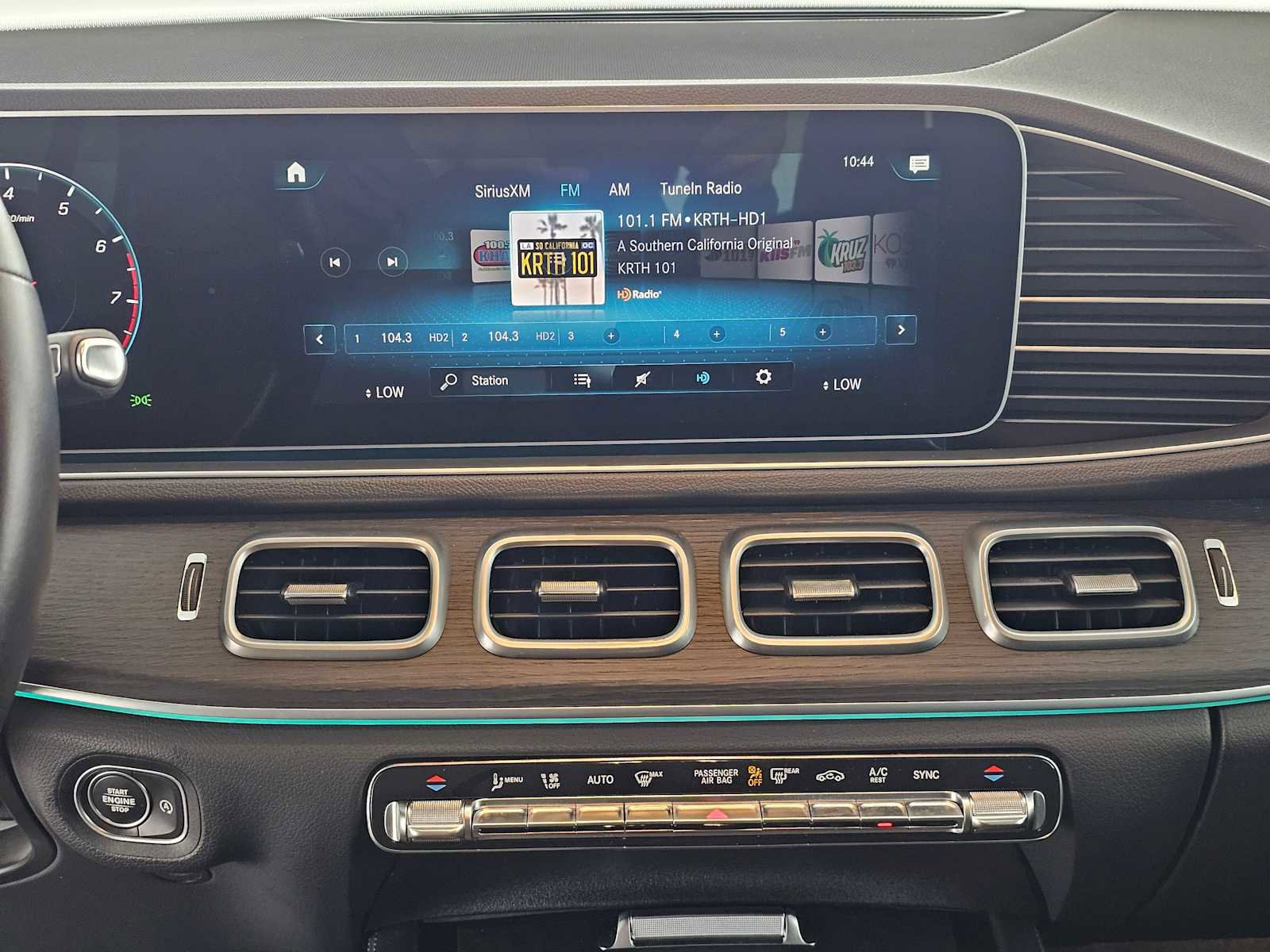 Used 2022 Mercedes-Benz GLE 450 4MATIC image 25