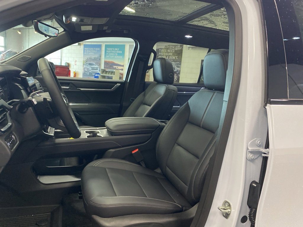 New 2026 GMC Acadia Elevation w/ Black Edition image 10