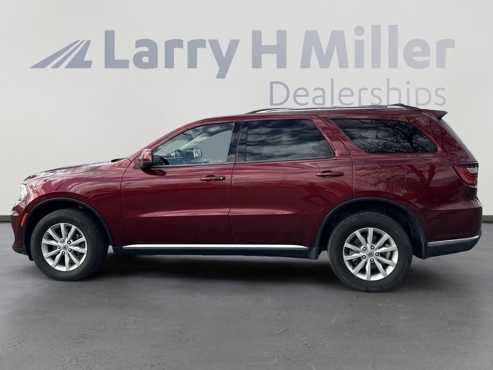 Certified 2022 Dodge Durango SXT w/ Trailer Tow Group IV image 5