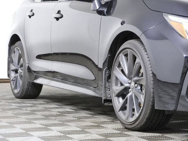 Used 2024 Toyota Corolla XSE FWD image 4