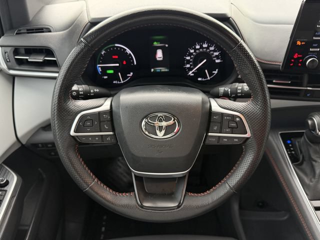 Used 2024 Toyota Sienna XSE FWD image 13