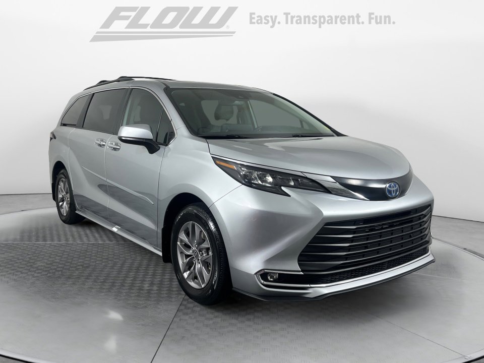 Used 2024 Toyota Sienna XLE