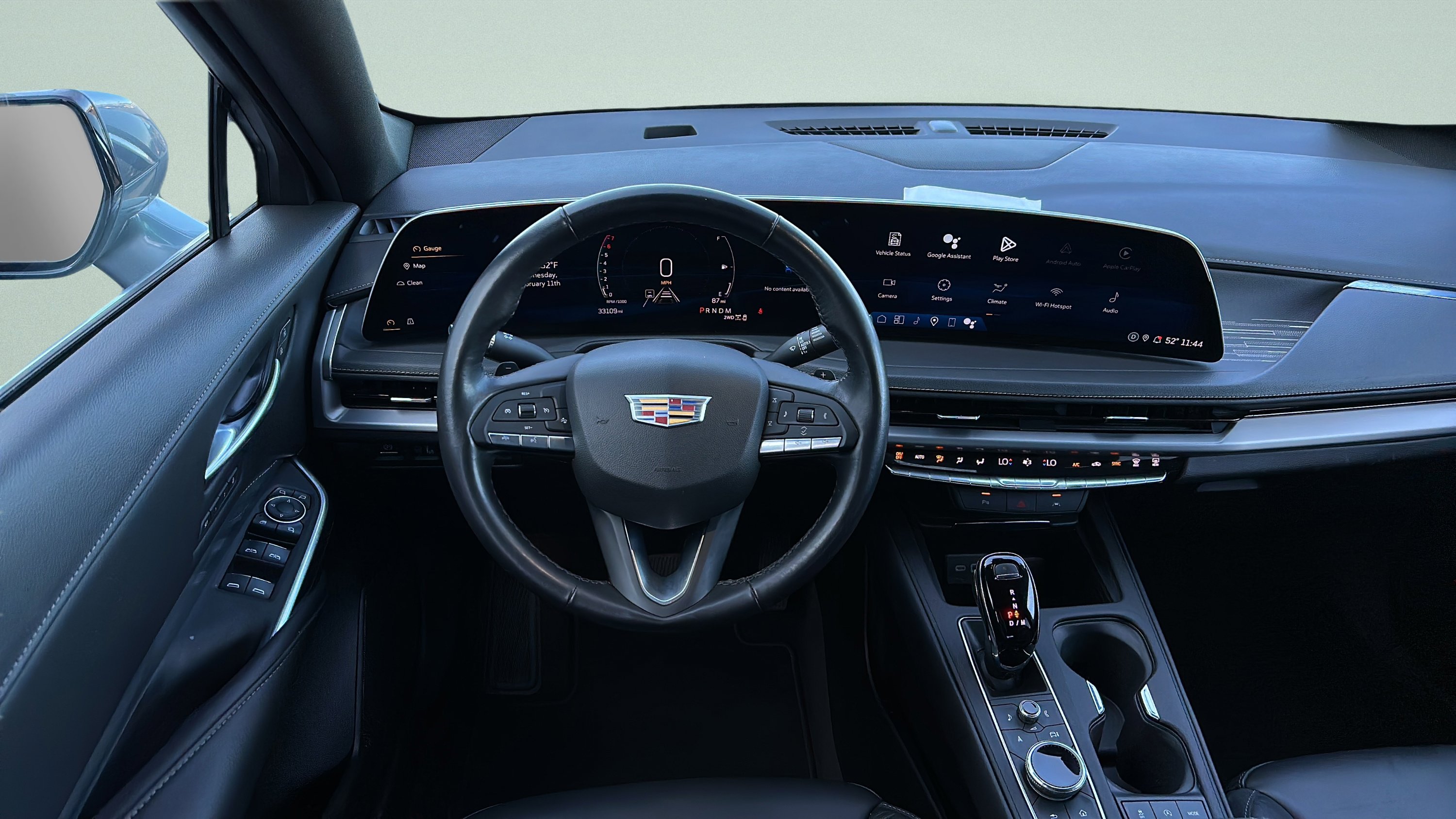 Used 2025 Cadillac XT4 Premium Luxury image 19