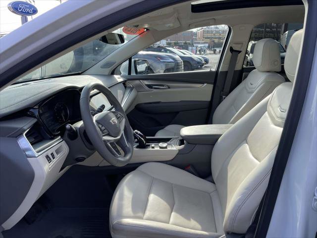 Used 2023 Cadillac XT5 Premium Luxury w/ LPO, Floor Liner Package image 13