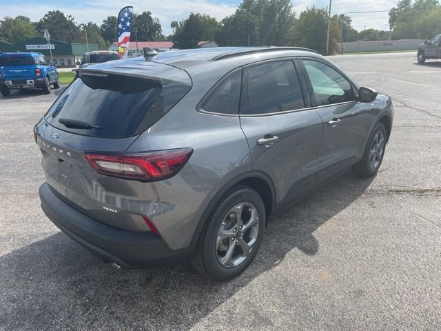 New 2025 Ford Escape ST-Line w/ Tech Pack #1 image 5