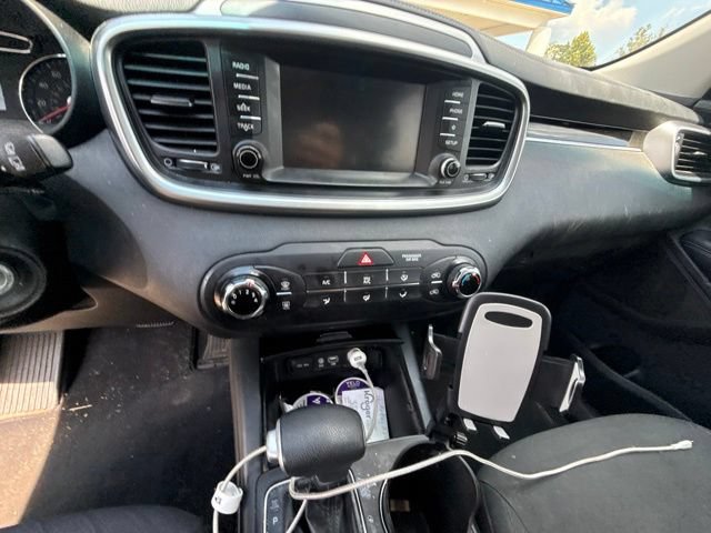 Used 2019 Kia Sorento L FWD image 51