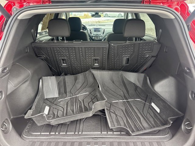 Used 2023 Chevrolet Equinox LT image 32