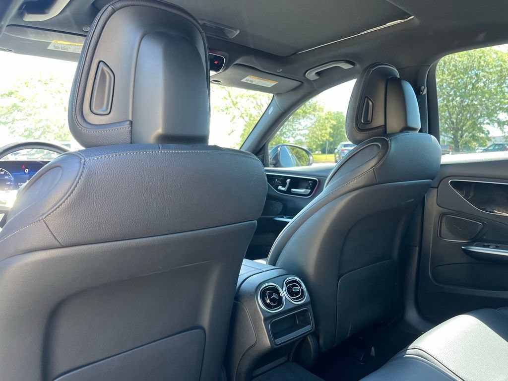 Used 2025 Mercedes-Benz C 300 4MATIC Sedan image 22