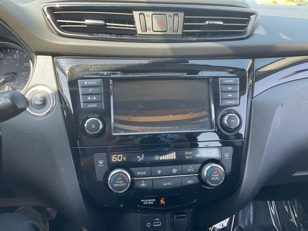 Used 2020 Nissan Rogue Sport SV image 21