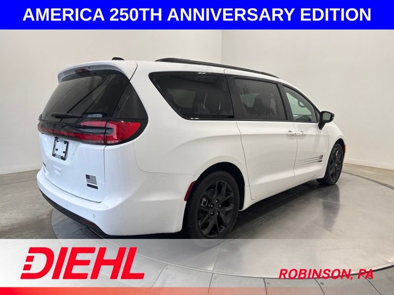 New 2027 Chrysler Pacifica Select FWD image 7