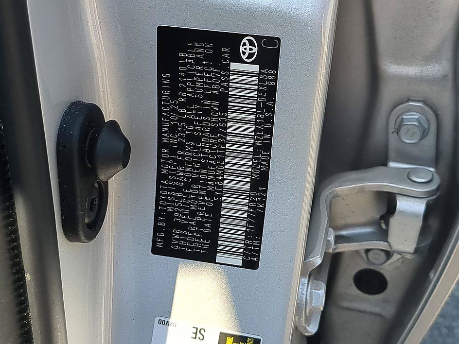 Used 2026 Toyota Corolla LE FWD image 37