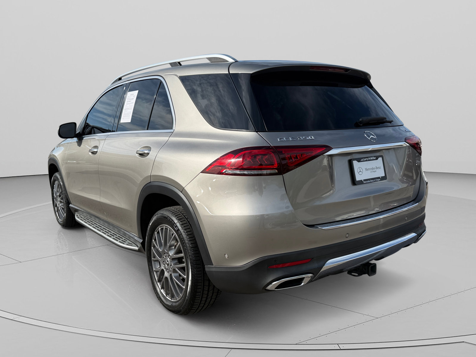 Certified 2021 Mercedes-Benz GLE 350 4MATIC image 3