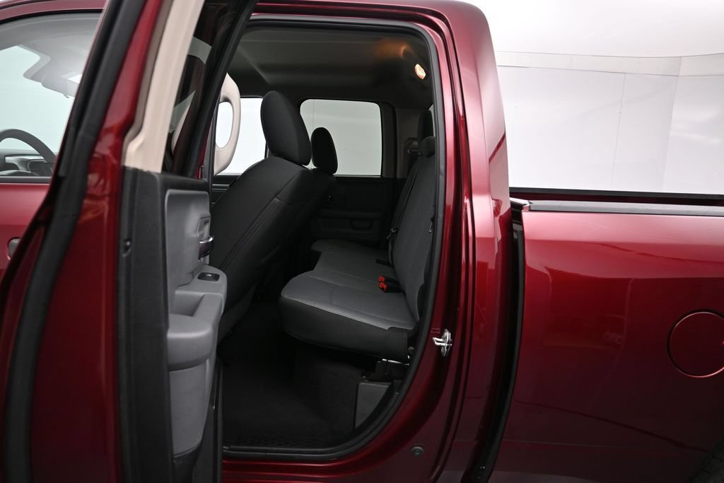 Used 2024 RAM 1500 Classic SLT AWD/4WD image 21