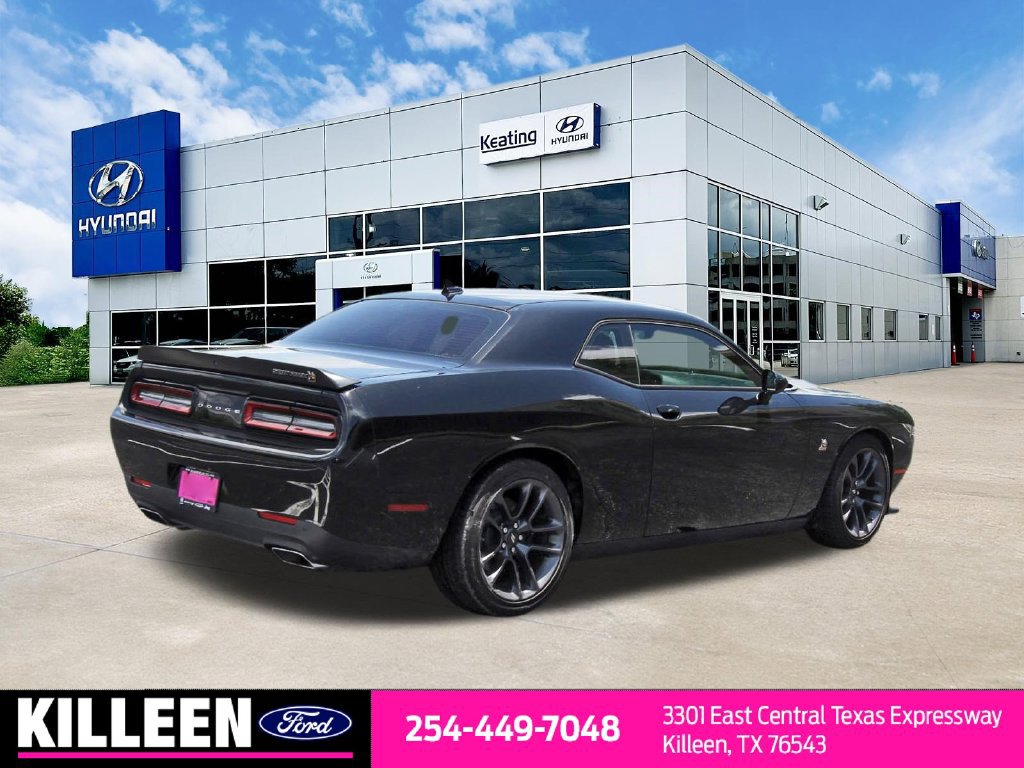 Used 2023 Dodge Challenger R/T Scat Pack RWD image 7