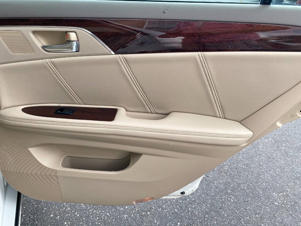 Used 2008 Toyota Avalon Limited FWD image 29