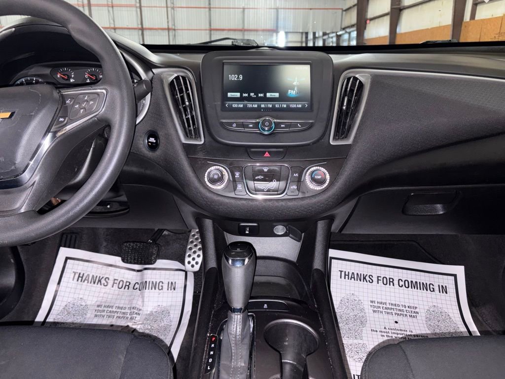 Used 2017 Chevrolet Malibu LS image 20