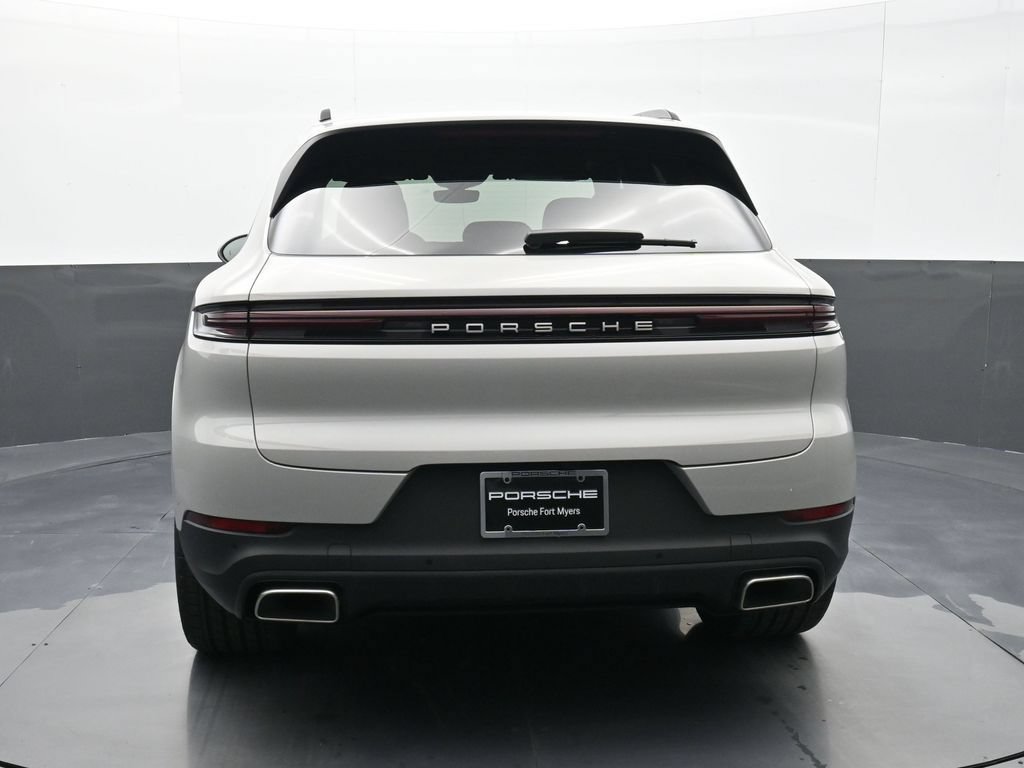 Certified 2026 Porsche Cayenne AWD/4WD image 21